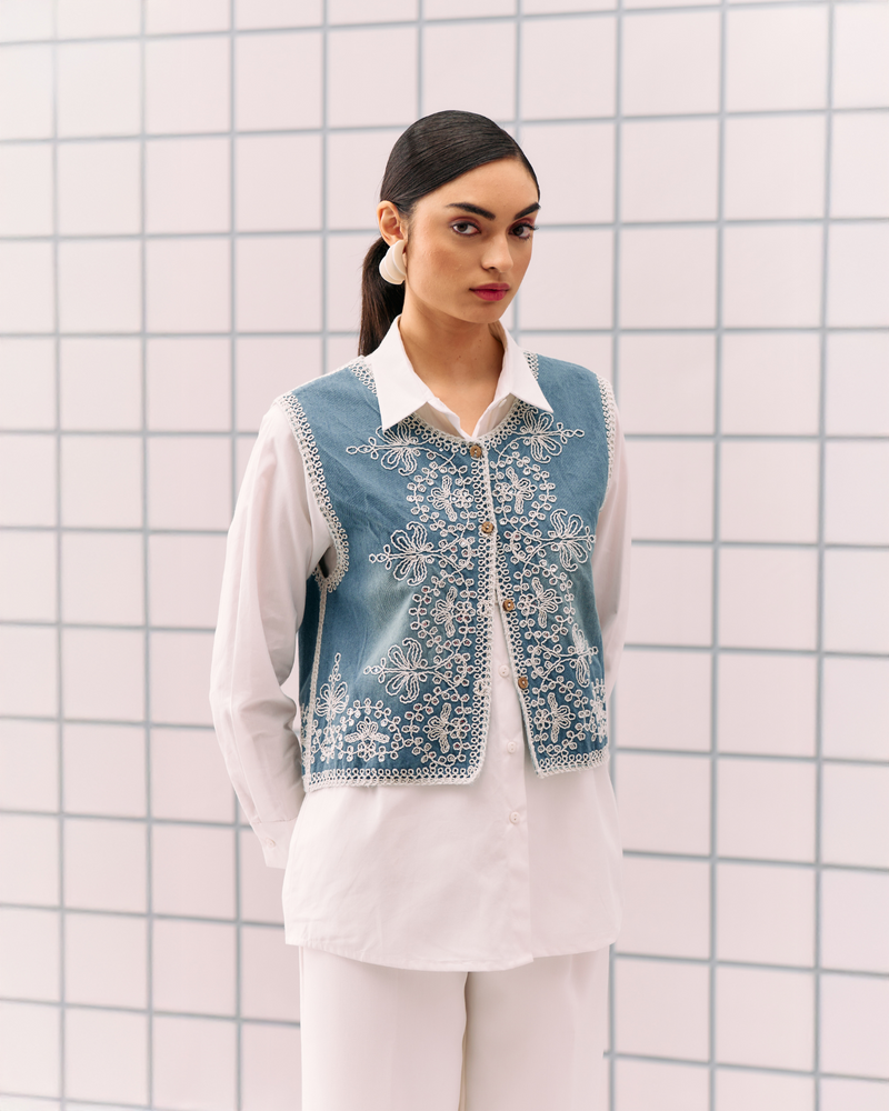 WHITE GAIA WAISTCOAT